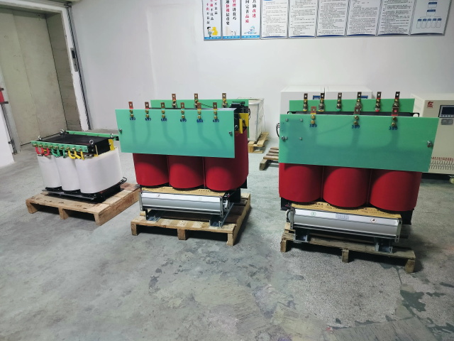 伊宁县KS11-1000KVA矿用变压器